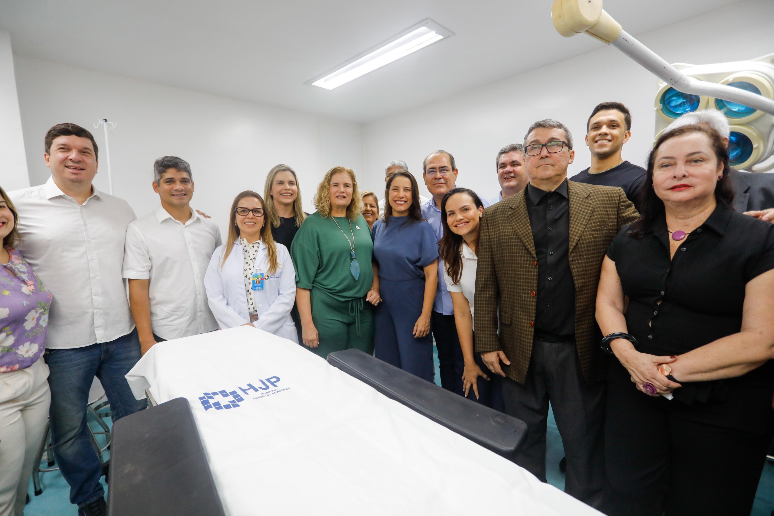 Governadora entrega novo bloco cirúrgico do Hospital Jaboatão Prazeres