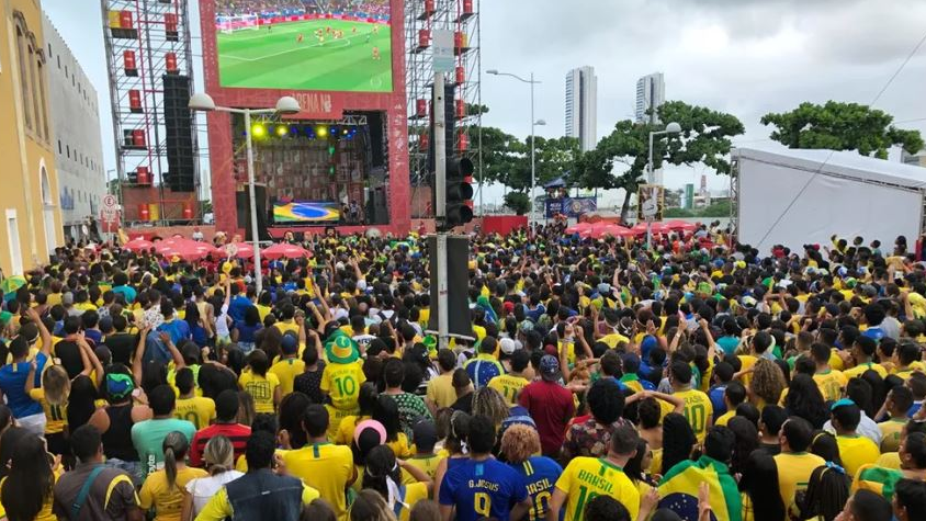 Prefeitura do Recife montará estrutura com telão para os jogos da Copa do  Mundo