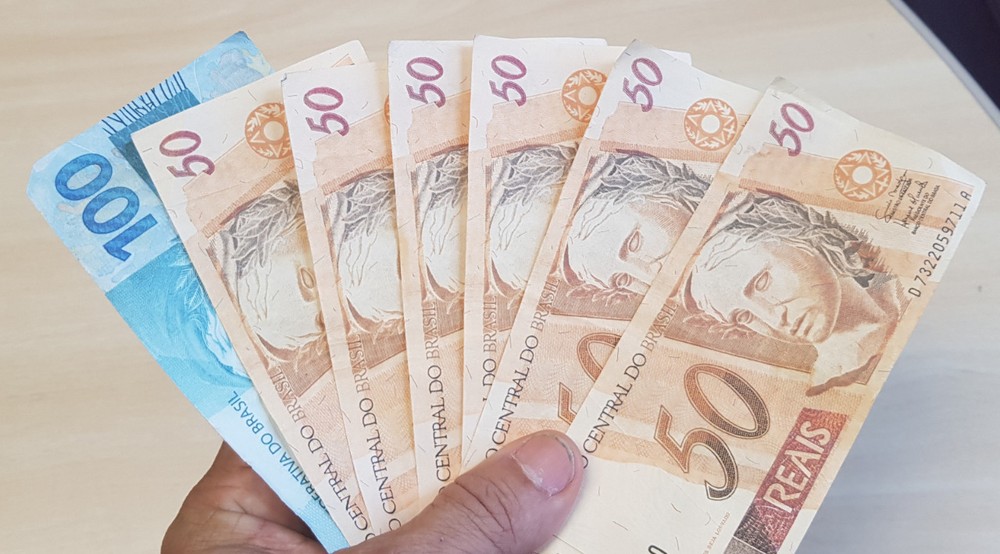 Homem Preso Com R 400 Reais Em Notas Falsas E Drogas No Recife homem-preso-com-r-400-reais-em-notas-falsas-e-drogas-no-recife